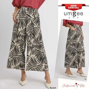 Umgee Tropical Palm Leaf Print Pocket Relaxed Fit Wide Leg Culotte Pants | Black